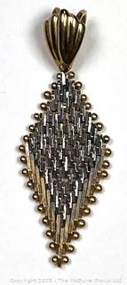 14KT Yellow Gold and Mixed Metals Woven Mesh Diamond Shaped Pendant. 2.9 grams.