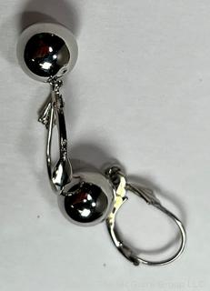 14KT White Gold Bead Dangle Earrings. .01 grams.