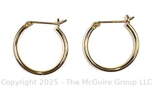 14KT Yellow Gold Hoop Earrings. 0.5 grams.