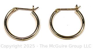14KT Yellow Gold Hoop Earrings. 0.5 grams.