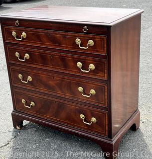 English-Style Mahogany Chippendale Four (4) Drawer Bachelor Chest by Heritage Henredon. 