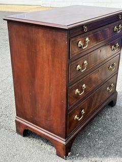 English-Style Mahogany Chippendale Four (4) Drawer Bachelor Chest by Heritage Henredon. 