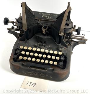Antique Original Oliver Batwing Typewriter No. 9