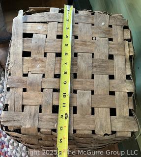 Similar to an Antique Maine First Nations Indigenous Wabanaki Adirondack Gathering Basket Circa Early 20th Century
