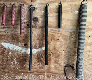 Grouping of Mutiple Sized Steel Springs