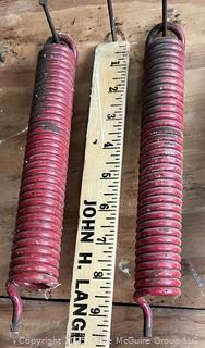 Grouping of Mutiple Sized Steel Springs
