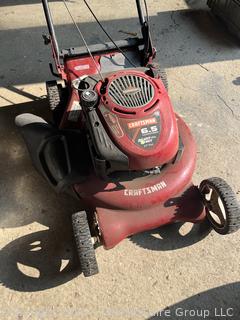 CRAFTSMAN 6.5 HP Gas Lawn Mower. Working