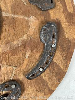 ???????? Blacksmith decoration: Oxen iron shoe display