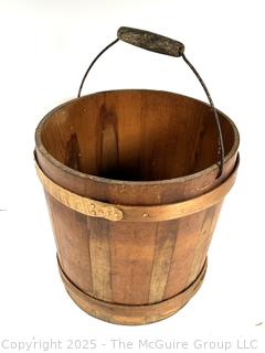 Victorian coopered oak bucket w/copper band and wire handle