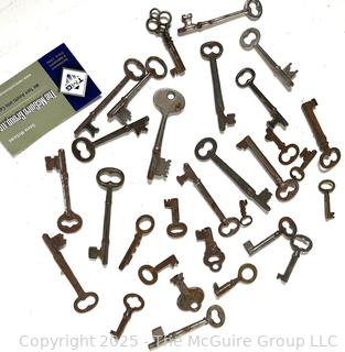 Grouping of vintage keys