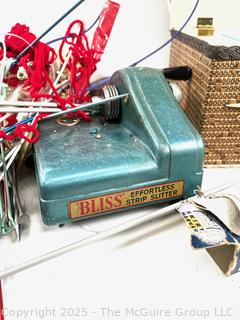 Grouping of Sewing tools and notions
