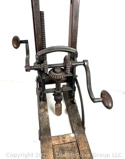 VINTAGE POST AND BEAM TIMBER FRAMING DRILL