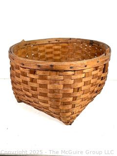 Woven Wood Splint Basket. Measures 11 x 15 x 9"T