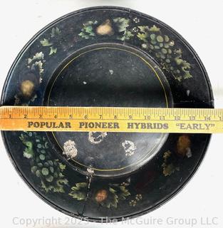 14" Tole metal tray