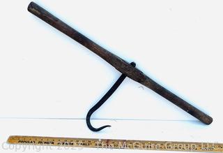 Two Handed Hook