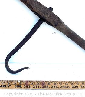 Two Handed Hook