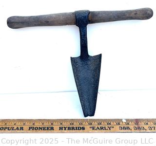 18" Wooden Handel Metal Auger