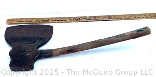 Broad Head/Hewing Hand Axe (S.S.Buzzell -Boston - Cast Steel)