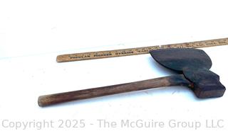 Broad Head/Hewing Hand Axe (S.S.Buzzell -Boston - Cast Steel)