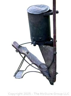 ANTIQUE VINTAGE CORN PLANTER FARM GARDEN TOOL
