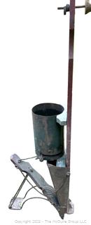 ANTIQUE VINTAGE CORN PLANTER FARM GARDEN TOOL