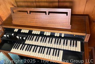 Hammond L-112 Tonewheel Organ