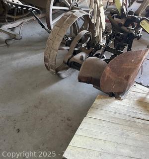 Self-Rake Reaper Harvesting Machine 
