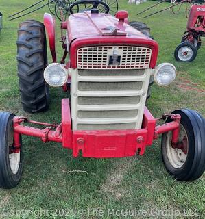 INTERNATIONAL HARVESTOR (IH) Model 240 40 HP Utility Tractor 