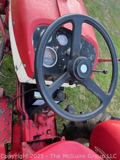 INTERNATIONAL HARVESTOR (IH) Model 240 40 HP Utility Tractor 