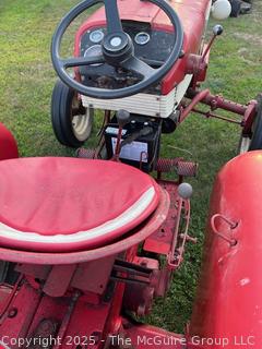 INTERNATIONAL HARVESTOR (IH) Model 240 40 HP Utility Tractor 
