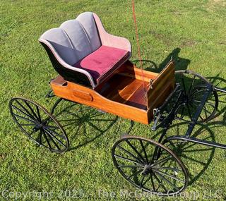 Horse-Drawn 2 Seat Carriage Buggy