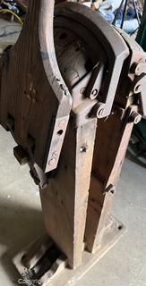 Broom Makers Vise
