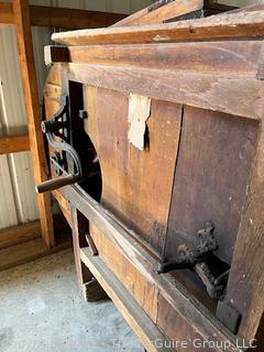 Hand Cranked Grain Fanning Mill