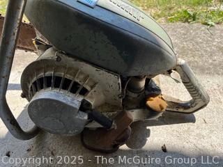 PIONEER Chain Saw Model 650 SN# 285636