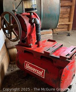 UNIVERSAL Machine Milking Rotary Vacuum Pump. Working