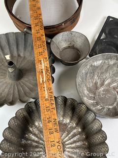 Cake Pans and Muffin Molds