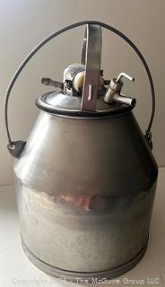 Portable Surge Type Vacuum Milking Machine w/ 10 Gal. Stainless Steel Pail 