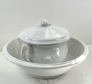 Antique Meakin and Cobrige Ironstone chamber pot and wash bowl
