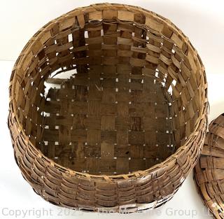 ???????? Wicker basket with lid