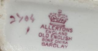 ???????? Grouping of fine China/porcelain