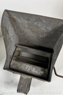 Graniteware and galvanized metal baking items: sifters, cupcake trays