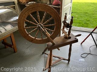 Antique wool spinning wheel 