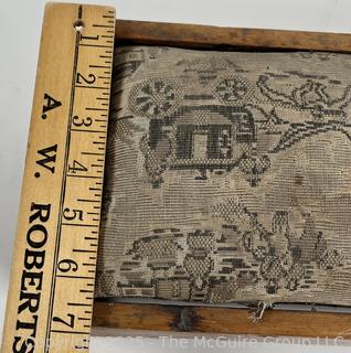Padded rectangular wooden box (footrest?)