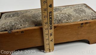 Padded rectangular wooden box (footrest?)