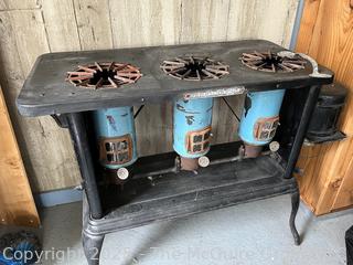 VINTAGE NEW PERFECTION 3 BURNER KEROSENE STOVE