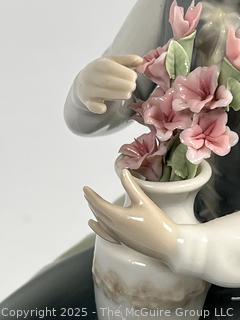 Lladro Retired Figurine #1418 "Flower Harmony" Girl with Vase of Flowers