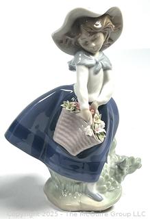 Lladro Figurine Girl with Flower Basket  "Pretty Pickings" 5222 
