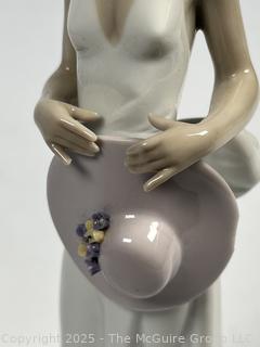 Lladro Figurine 5597 Summer Soiree Porcelain Figurine of Woman