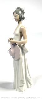 Lladro Figurine 5597 Summer Soiree Porcelain Figurine of Woman