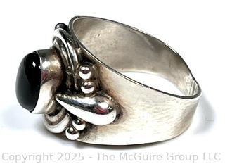 Sterling Silver with Onyx Center Ring